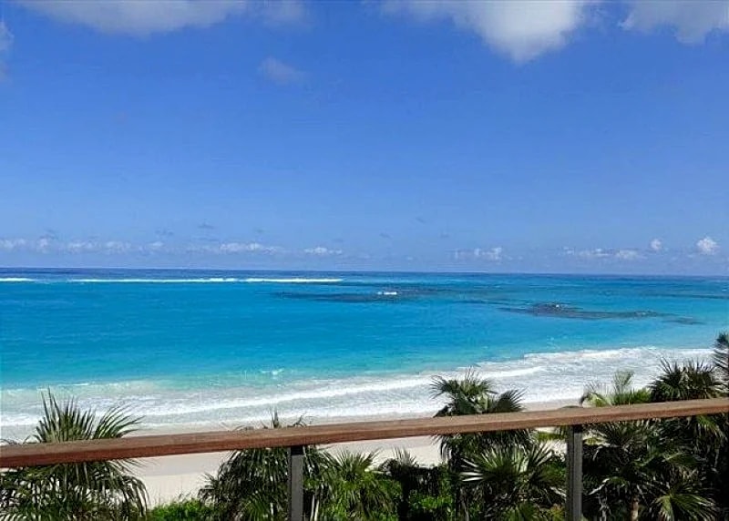 New and Luxurious Beachfront House W/ Private Pool On Prestigious Banks Road in Eleuthera, Bahamas — photo 5