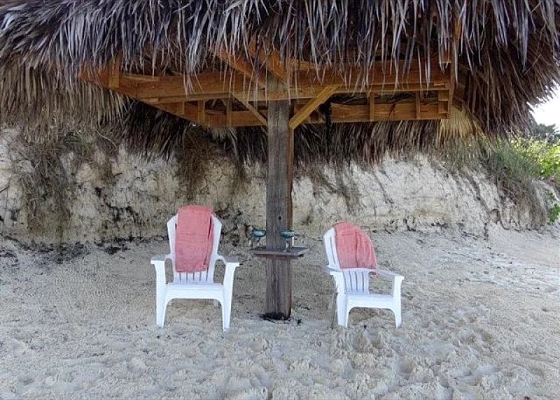 New and Luxurious Beachfront House W/ Private Pool On Prestigious Banks Road in Eleuthera, Bahamas — photo 2