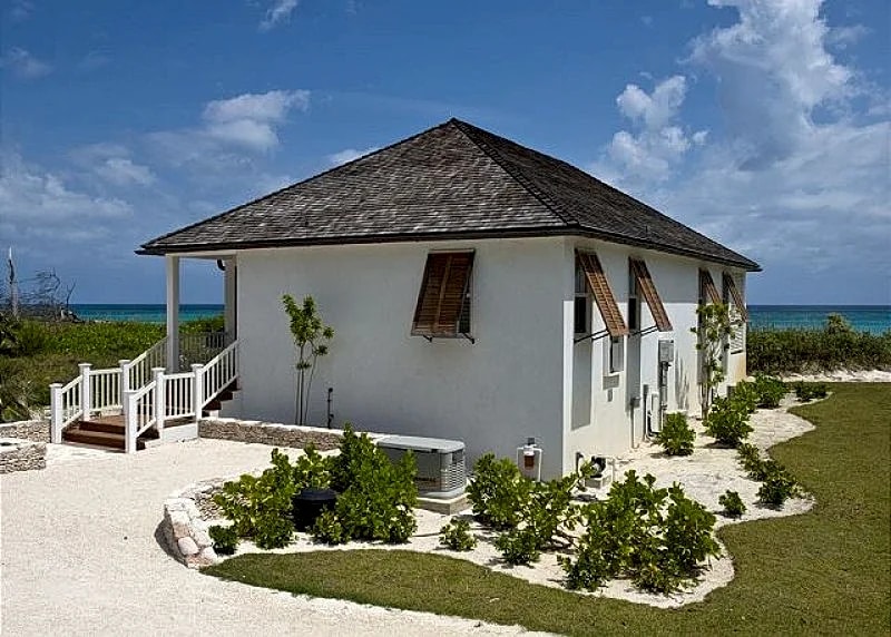 Stunning New Luxury Villa Directly On French Leave Beach in Eleuthera, Bahamas — photo 2