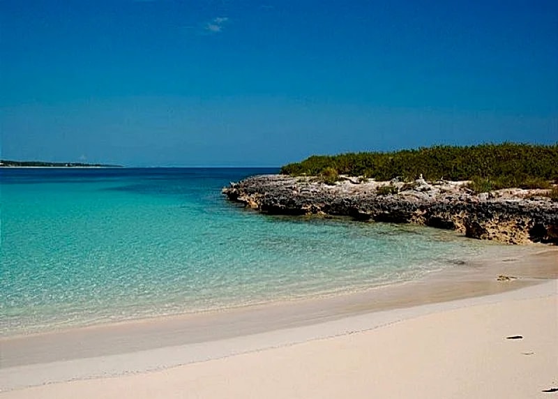 10-Acre Beachfront Estate w/ Boat Dock and Heated Pool, Kayaks, Paddle Board in Eleuthera, Bahamas — photo 2