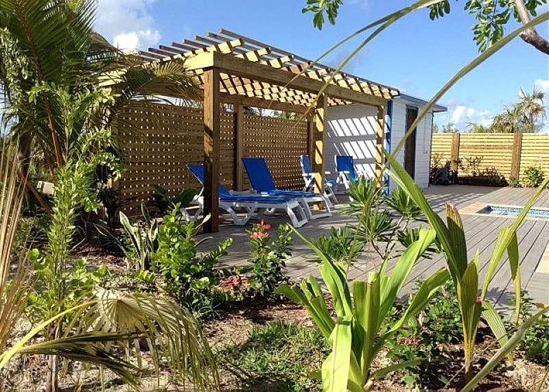 Newly Renovated Beachfront Estate w/ Pool, Privacy, Secluded Pink Beach in Eleuthera, Bahamas — photo 3