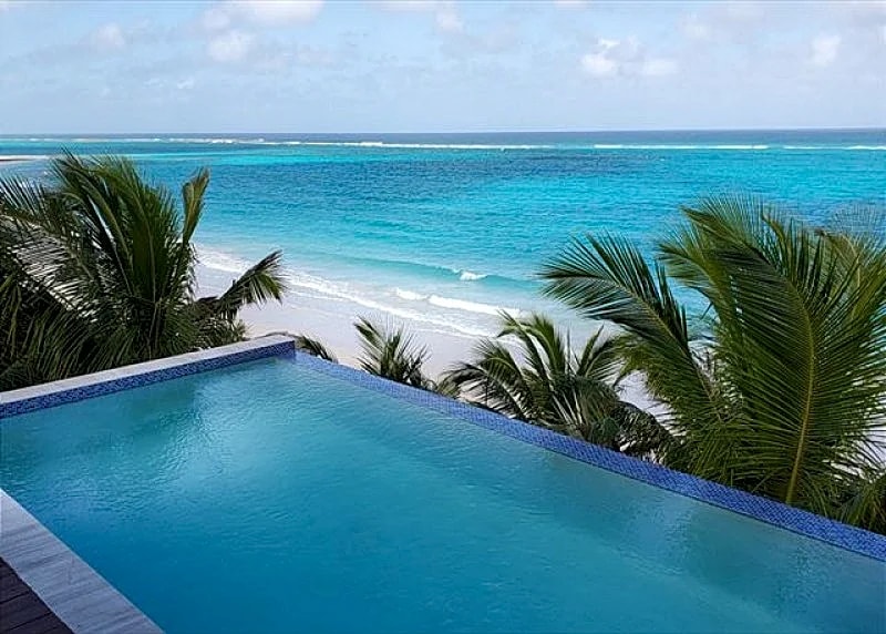 Stunning Beachfront House, Walk to Tippys! Pool Table, Foosball, NEW POOL! in Eleuthera, Bahamas — photo 4