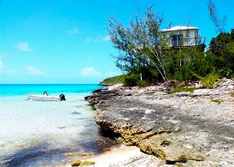 Touch of Class 1BR, A Beachfront Home on the Warm Calm Caribbean in Eleuthera, Bahamas — photo 2