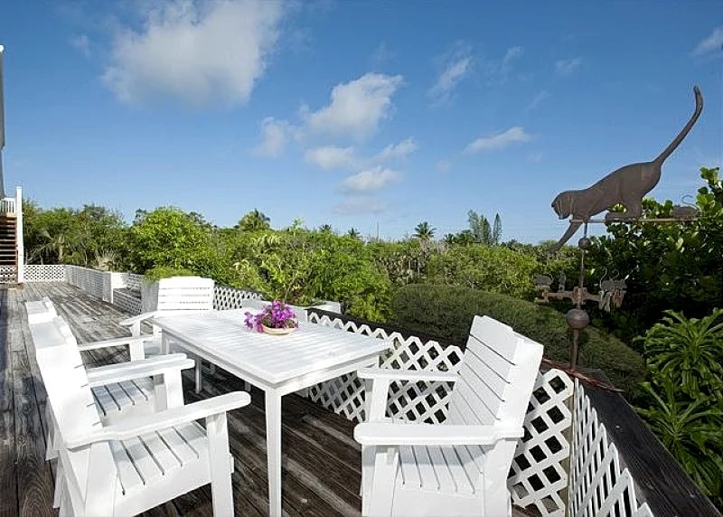 Beach Villa with Private Tennis Court on Banks Road, Walk to Tippys in Eleuthera, Bahamas — photo 5