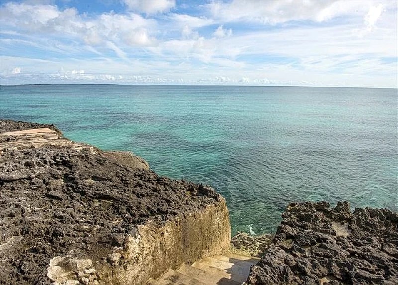 New Listing: Oceanfront Home on Calm Caribbean in Eleuthera, Bahamas — photo 3