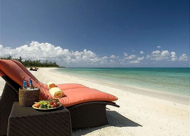Luxurious One-bedroom Cottage in Oceanfront Resort