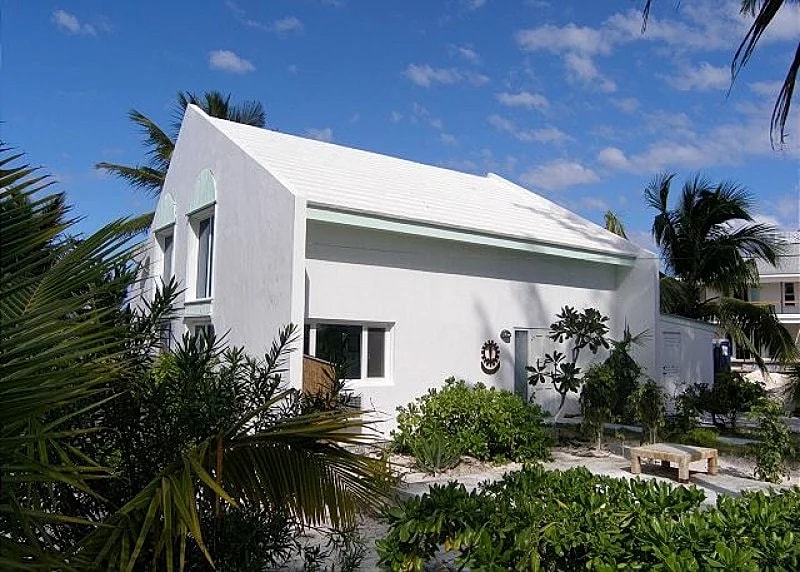 Two Bedroom with Loft DIRECTLY on World Famous French Leave Beach in Eleuthera, Bahamas — photo 4