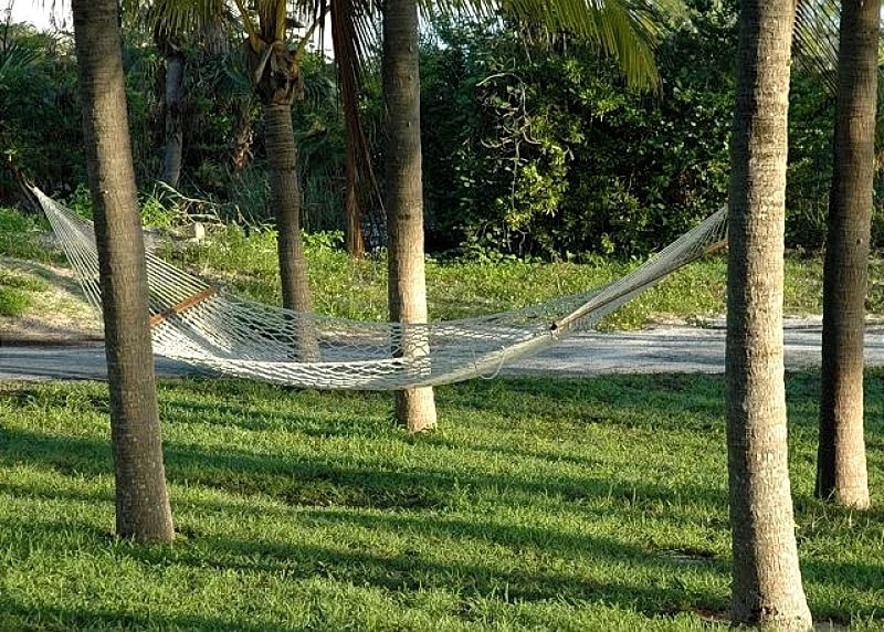 Private 10-Acre Beachfront Estate w/Heated Pool, Tennis Court, Walk to Tippys in Eleuthera, Bahamas — photo 4