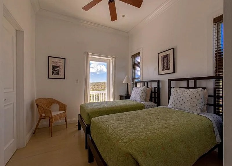 Newly Updated Beach House at Famous French Leave Bch, Htd Pool, FALL SPECIAL! in Eleuthera, Bahamas — photo 5