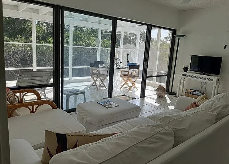 Romantic Cottage on Calm Caribbean with Private Half-Mile-Long Beach in Eleuthera, Bahamas — photo 5