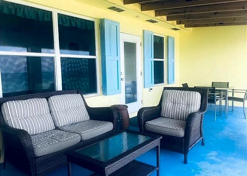 Charming Waterfront Cottage w/ Tropical Garden, Walk to Sandbar Bar and Grill in Eleuthera, Bahamas — photo 4