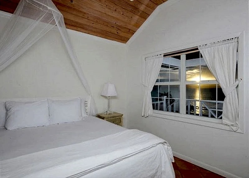 Beachfront Hotel Room on Spectacular Beach in Eleuthera, Bahamas — photo 5