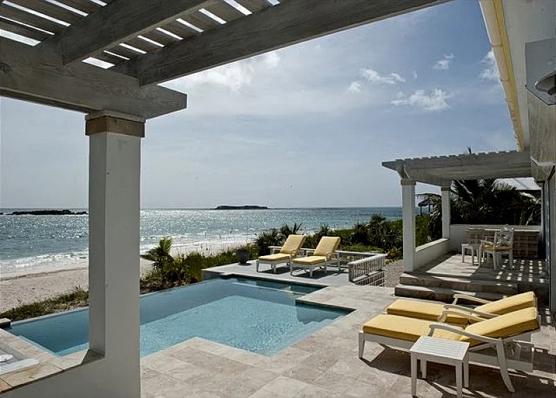 Private Beachfront Estate with 2 Pools, Home Theater, on Pink Sand Beach! in Eleuthera, Bahamas — photo 3