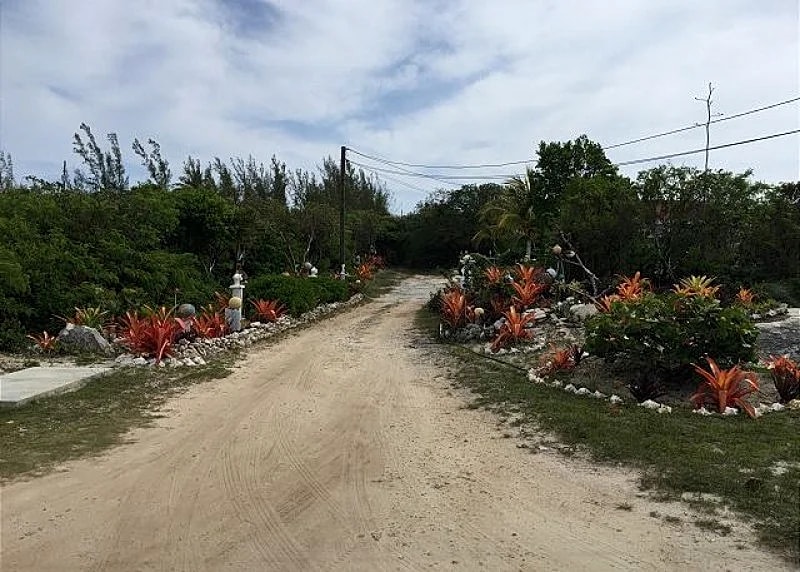 New Two Bedroom Apartment Short Walk From Beach in Eleuthera, Bahamas — photo 4