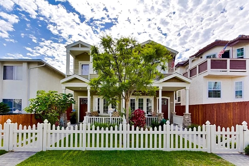 Heart of Coronado Village in Coronado, California, United States — photo 2