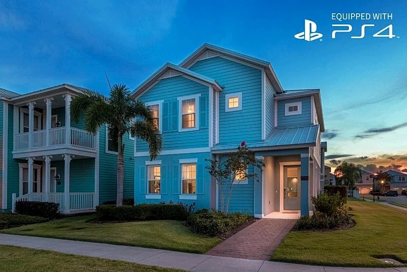 Luxury Pool Home with Upgrades. Just Minutes to Disney! in Kissimmee, Florida, United States — photo 3
