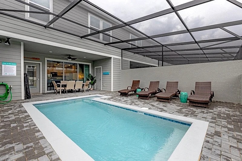 Windsor Living | Themed Bedrooms | Townhome in Davenport, Florida, United States — photo 2