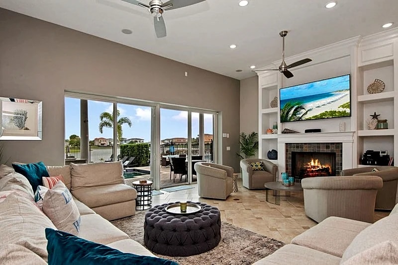 Golden Elegance | Fantastic Themed Bedrooms | Games Room in Kissimmee, Florida, United States — photo 5