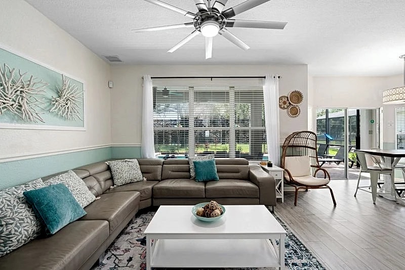 The Caste at Windsor Hills | 6 bed, 4 bath | Games Room | Private pool in Kissimmee, Florida, United States — photo 5