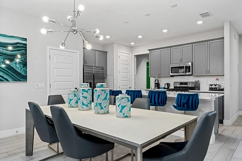 Eagle Trace Haven | Screened-in Lanai | Reunion Resort Membership in Kissimmee, Florida, United States — photo 3