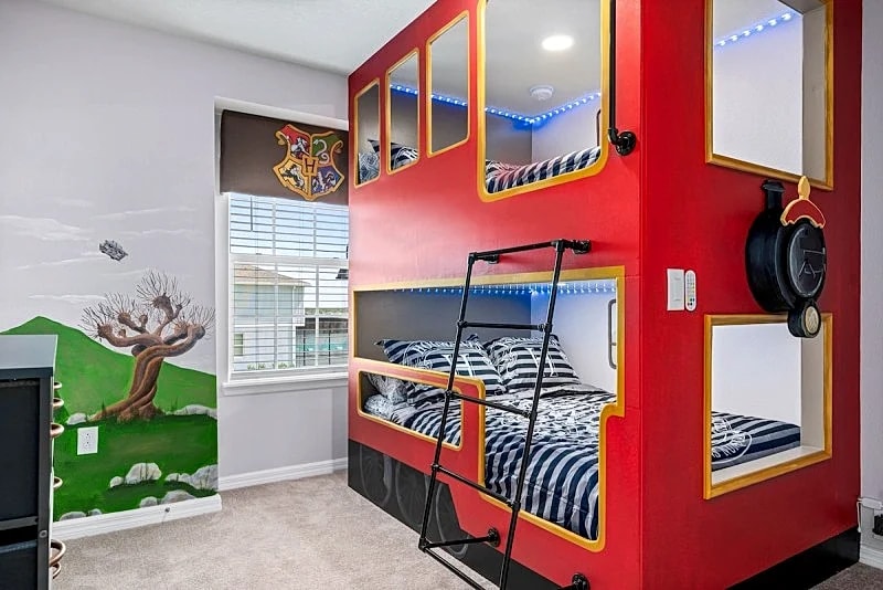 Windsor Escape | Themed Bedrooms | Townhome in Davenport, Florida, United States — photo 2