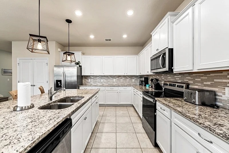 Windsor Gem | 10 bed, 8 bath | Games Room | Private Pool in Davenport, Florida, United States — photo 5