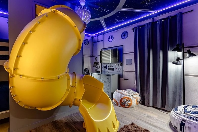 Corolla Court Joy | Themed Bedrooms | Games Room in Kissimmee, Florida, United States — photo 3