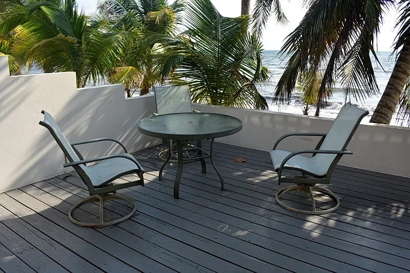 Beach front accommodation – “Red Snapper”