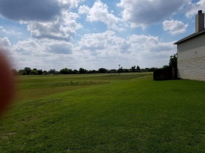 3 Bedrooms 2 Bathrooms House 6007 Lone Star Ct in Hutto, Texas, United States — photo 4