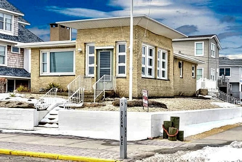 Classic Ocean Front home located at the south end of Seaside Park in Seaside Park, New Jersey, United States — photo 1