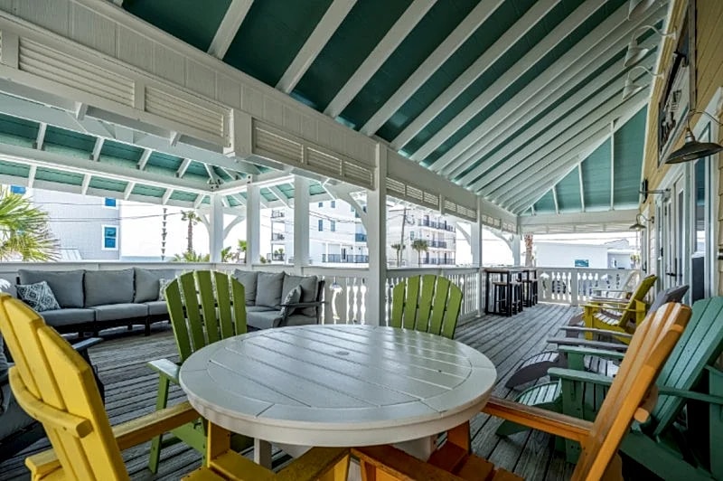 Beach 98 – 7 Bedroom Home Vacation Rental in Miramar Beach & Destin, FL in Miramar Beach, Florida, United States — photo 4