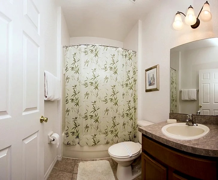 4 Bed 2 Bath Villa with Pool and Conservation View in Kissimmee, Florida, United States — photo 4