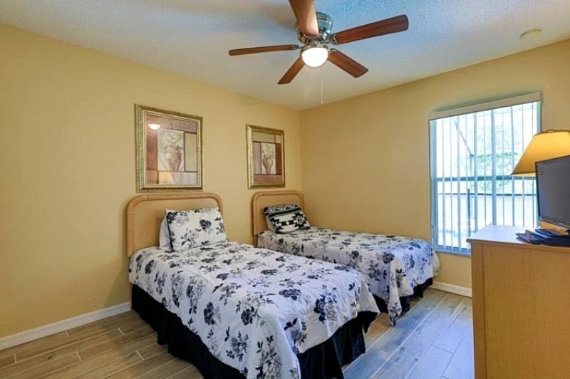5 Bed, 4 Bath, Sleeps 10, Private Screened Pool + Jacuzzi, Lanai, Games Room and Internet in Clermont, Colorado, United States — photo 5