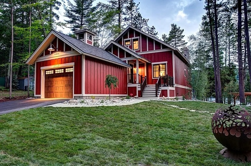 Newly Built Luxury Lakefront Lodge With Sandy Beach,Kayak/SUPs, Dock in Traverse City, Michigan, United States — photo 2