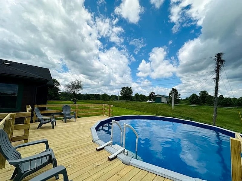 Lodge near Hocking Hills w/ Pool, Hot Tub & views in Nelsonville, Ohio, United States — photo 3
