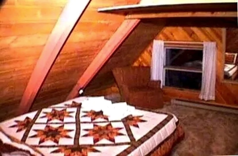 FIELDSTONE AND LOG HOME ON BEECH. Ski season dates available at 2024 prices! in Banner Elk, North Carolina, United States — photo 5