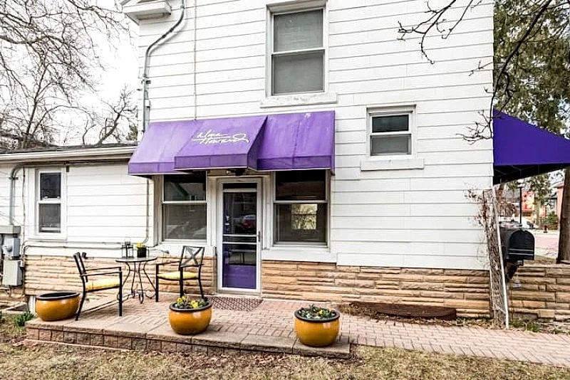Tranquil Farmhouse - Kerrytown Historic District in Ann Arbor, Michigan, United States — photo 4