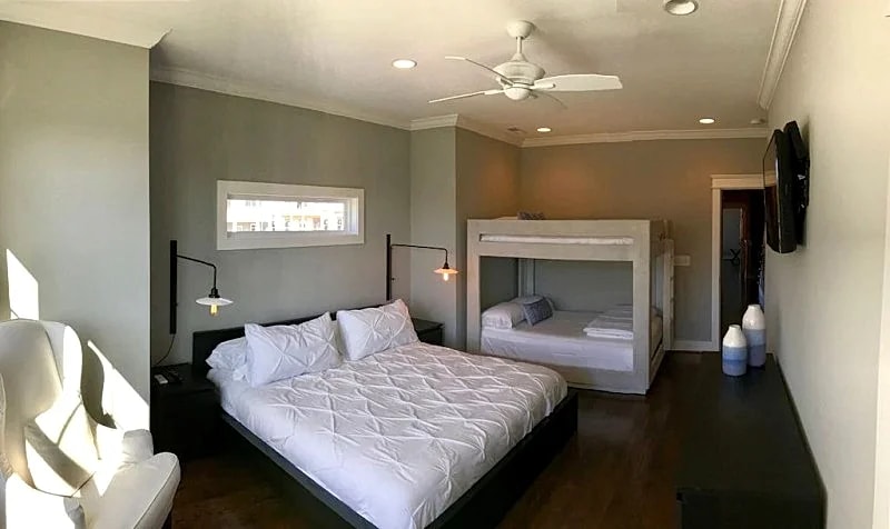 SPECIAL! Downtown in 7min & Rooftop Deck! Gorgeous Stunning Historic West Home! in Nashville, Tennessee, United States — photo 4