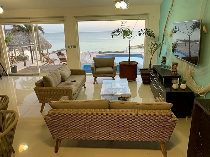 Beach front house for the whole family to enjoy at the safest place of Mexico! in Progreso, Yucatan, Mexico — photo 2