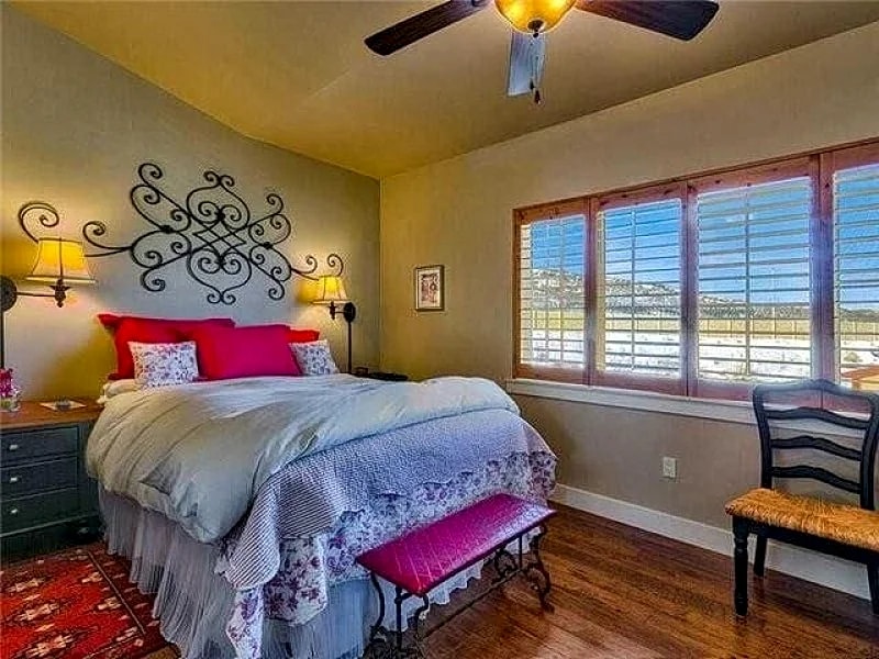 Park City Near Canyons Resort, Views, 3 HDTVs with Dish, BluRay, Hardwood Floors in Park City, Utah, United States — photo 5