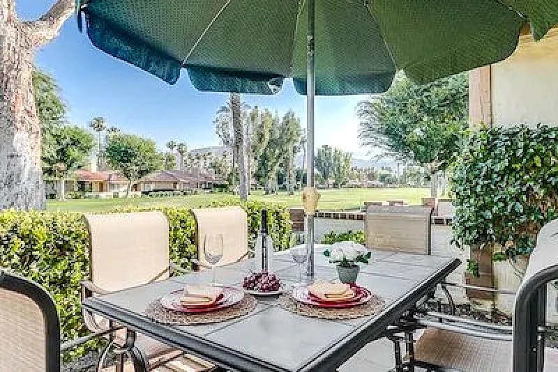 South Facing, Upgraded, Prime Location in Palm Desert, California, United States — photo 3