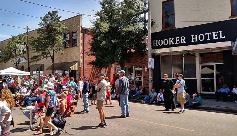 The Hooker Hotel - 'Unique, Cool, and Spacious, with a killer location - Clarksdale