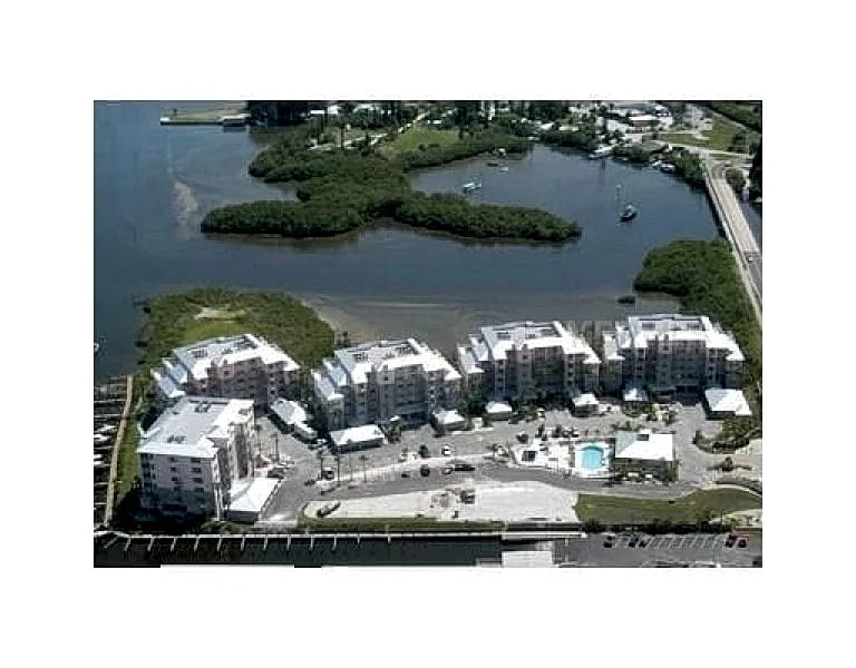 Seeing is Believing! Incredible Boca Vista Harbor Waterfront Condo! in Placida, Florida, United States — photo 4