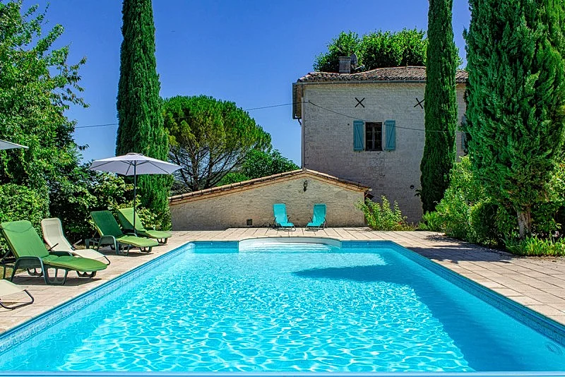 Holiday farmhouse in the lovely Lot Valley, France in Montcuq-en-Quercy-Blanc, Lot, France — photo 2