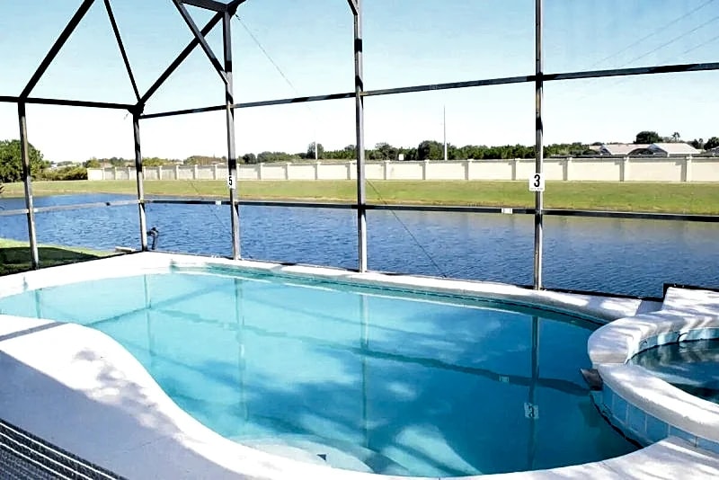 6 bed property - Indian Creek in Kissimmee, Florida, United States — photo 3