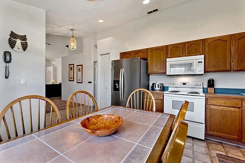 newly remodeled four bedroom florida Villa