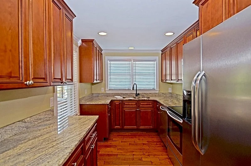 Ocean Front Property- New Upgraded Furnishings- Private Beach Access in Carolina Beach, North Carolina, United States — photo 4