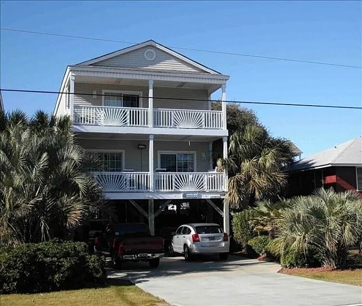 Seconds to the Beach - Private Pool-Hot Tub - Crystal Blue Persuasion