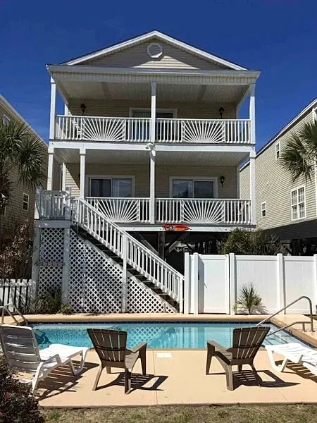 LOCATION NEAR PIER- 5 Bedrooms- Ocean Views- Pool & Hot Tub in Surfside Beach, South Carolina, United States — photo 2