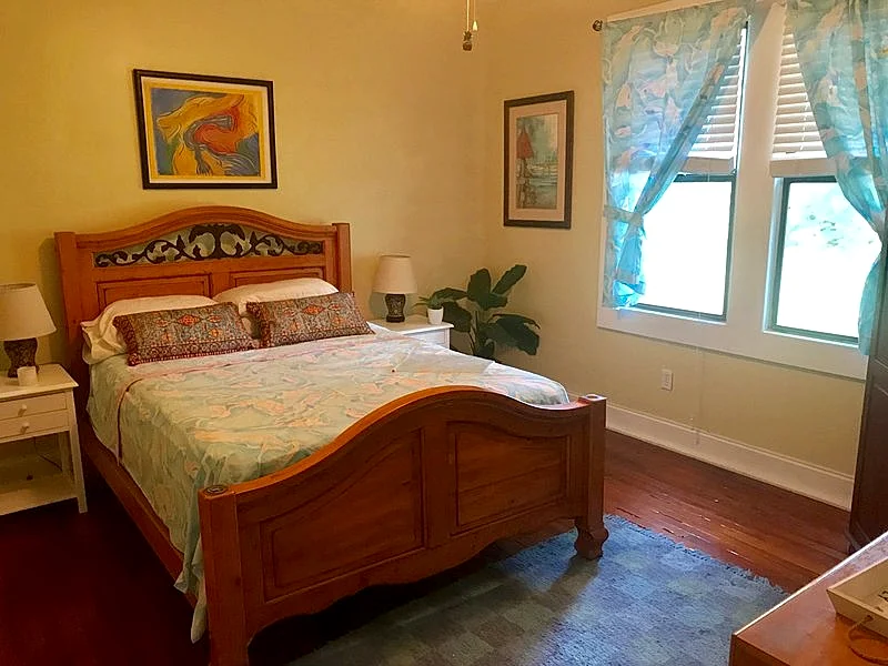 The Saint Michael House Vacation Rental in Tarpon Springs, Florida, United States — photo 2